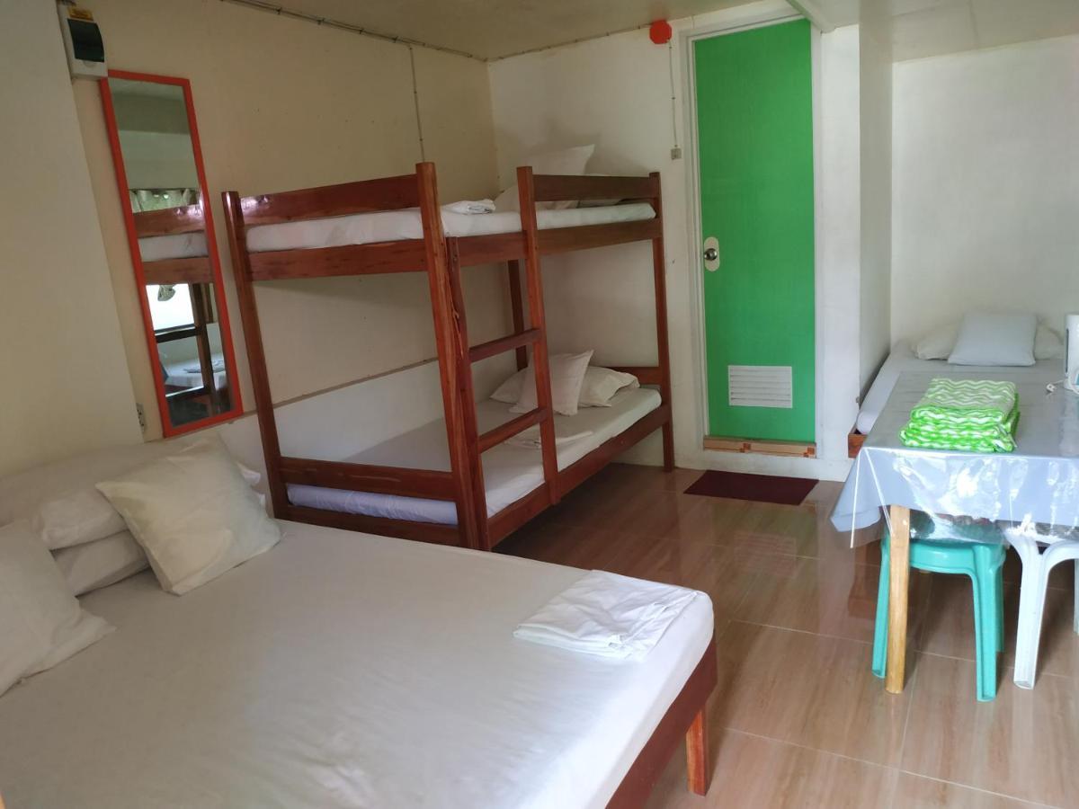 Emoks Guest House Moalboal Luaran gambar