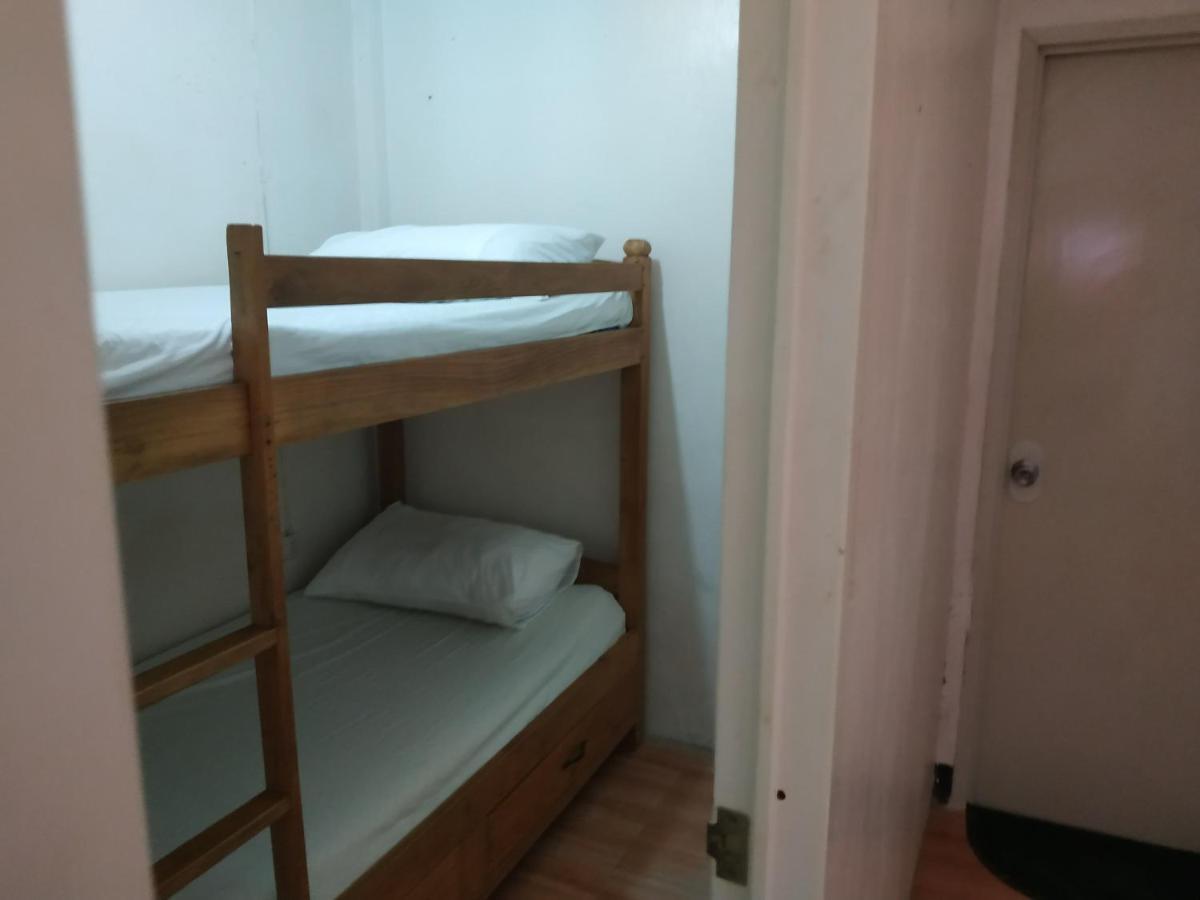 Emoks Guest House Moalboal Luaran gambar