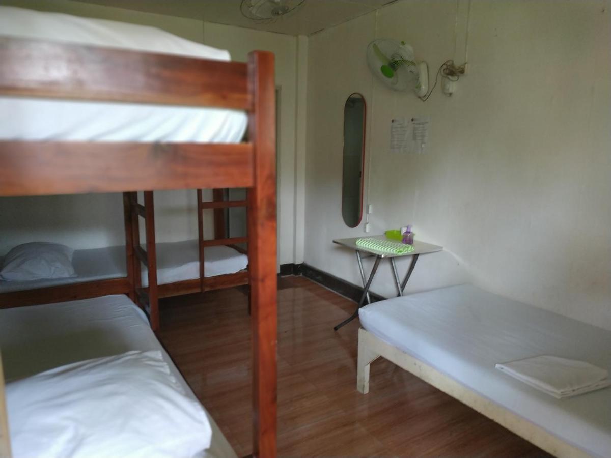 Emoks Guest House Moalboal Luaran gambar